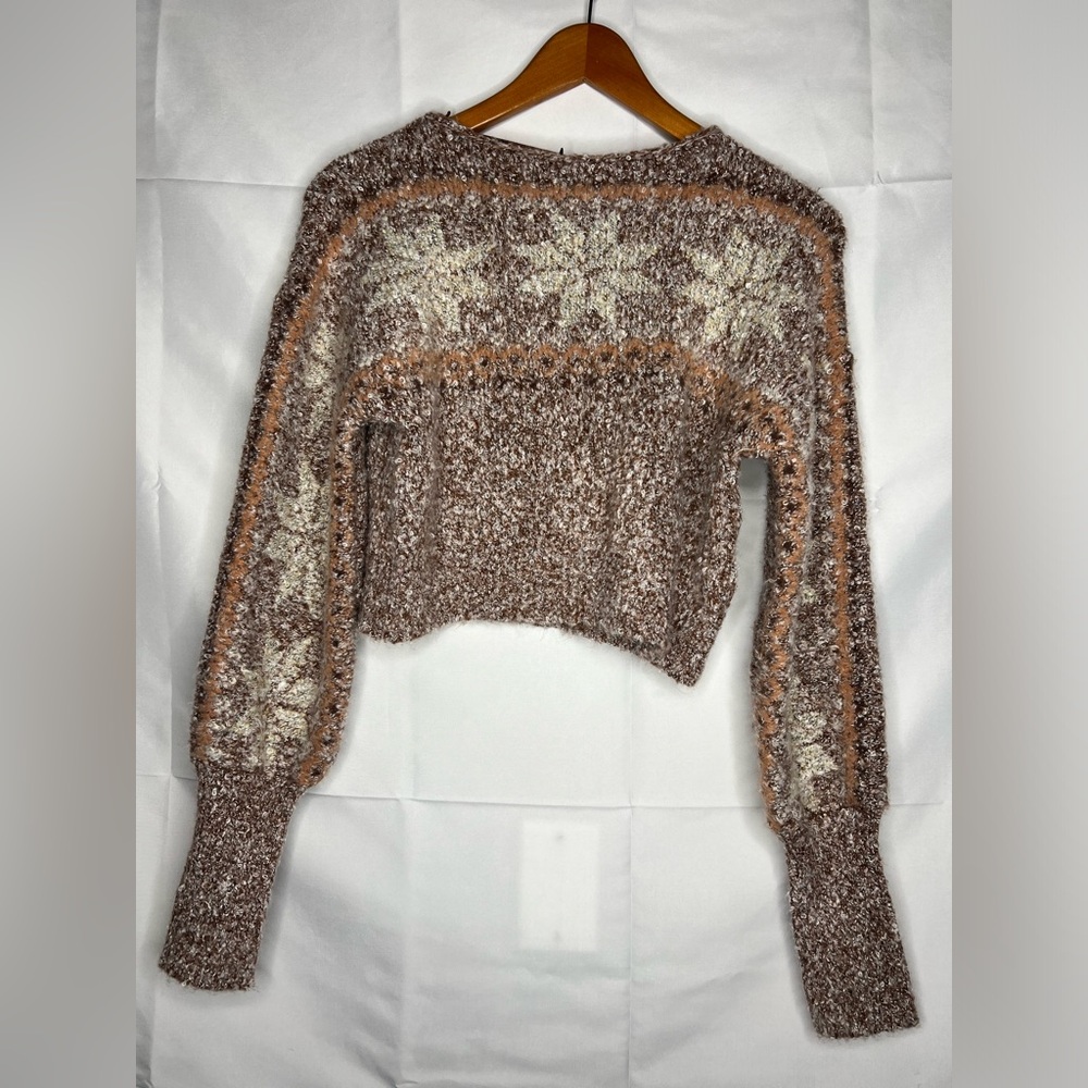 Free People Snowflake crop cozy sweater